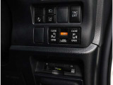 電動のスライドドアで楽々スムース!運転席からも開閉の操作もできます♪キーのスイッチひとつで自動開閉できる便利な機能もついてます♪