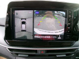 アラウンドビューモニター!空から見下ろしているかのような映像を映し出します。駐車時には安心ですよね♪