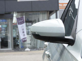 【フォルクスワーゲン認定中古車】 メーカー指定の厳しい選定基準をクリアしたお車を、時間をかけ丁寧に仕上げてお届け致します。全国対応の認定中古車保証が付帯されますので、県外の方も安心です。