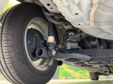 お車を安心してお乗りいただく為には、足回りの定期点検が欠かせません。サービスサポート(有償保証)では無料点検もご提供しており、安心のカーライフをお過ごしいただけるサポート体制が整っています。