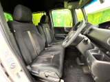 運転席シート廻りは使用感も少なく、良好な状態となっています。丁寧に使われていたことがよくわかりますね。