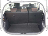 トランク内も広く、荷物もタップリ積んで頂けます☆