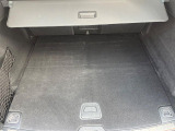 普段のお買い物や通勤、送迎等に十分な荷室スペースを確保しております。セカンドシートを倒すと、大きな荷物の積載も可能です。