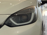 LEDヘッドライトは、点灯の瞬間から最大光量を発揮し、突然暗くなるトンネルなどでの安定感を高めます。
