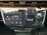 フルオートエアコン 温度設定をすれば自宅のエアコンのように車内の温度をコントロール