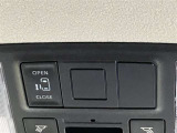 大切な人に気持ちよく乗ってもらいたい・・・そんな気持ちを込めてお客様のカーライフのお手伝いをさせてください。