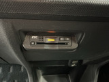 いまや快適なカーライフに欠かせないETCが付いています。