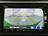 ★バックモニター搭載★ バック時目視しにくいクルマの周囲をカメラで映し出し、安全・安心駐車をサポート♪バックの苦手な方も後ろがハッキリ見えるので安心です☆