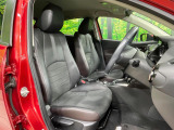 運転席シート廻りは使用感も少なく、良好な状態となっています。丁寧に使われていたことがよくわかりますね。