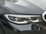 また、BMW正規認定中古車は、エマージェンシーサービスが自動付帯。24時間365日、皆様のカーライフをサポート致します。確かな安心のうえで、「駆けぬける歓び」をご堪能ください。