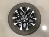 当社にてデモ走行時に装着していた中古スタットレスタイヤ+ホイール4本セットを用意致しました。(2024年製、タイヤ+ホイールは現状渡し、保証対象外です)