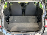 積み下ろしのしやすいデッキにはたっぷりと荷物を積み込んでいただけます。遊びから仕事まで、様々なシーンで頼れます♪