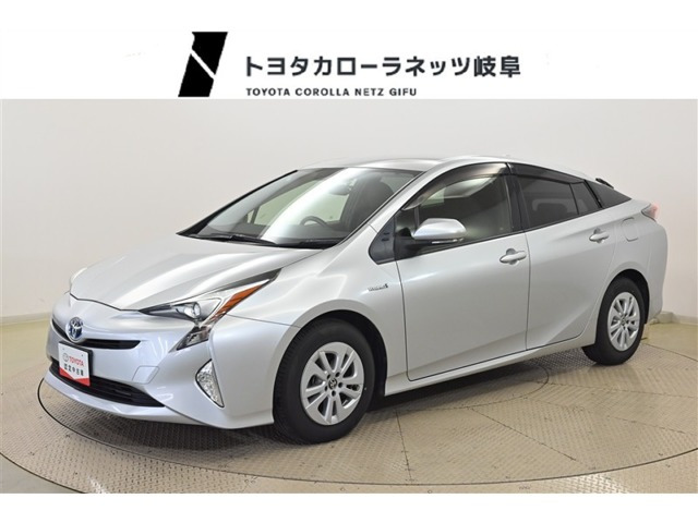 トヨタ プリウス 