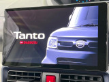 【メーカー純正10インチナビ】インテリアに溶け込むスタイリッシュな「専用設計」メーカーナビを装備♪視認性や操作性など基本性能にも優れ、より上質なカーライフをお楽しみいただけます。