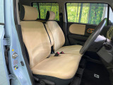運転席シート廻りは使用感も少なく、良好な状態となっています。丁寧に使われていたことがよくわかりますね。