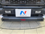 【TRDバンパーガーニッシュ】人気のTRDバンパーガーニを装備!クルマの外観がよりスタイリッシュになり、街中で存在感あふれる1台に♪将来買い替える時にもリセールに影響しやすく、価値ある人気の装備です!