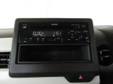 ホンダ純正ギャザズCDチューナー。お気に入りの音楽をお楽しみいただけます。各種ナビ取り付けも当店にて対応可能です。是非ご相談くださいませ。