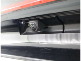 バックカメラが付いているので後方確認が非常にしやすいです。今や運転初心者も熟練者も必須装備!ついていて損はないですね♪