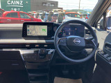 大きなガラスで視界が良く運転しやすいです