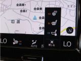 フロントシートには、シートヒーター&シートエアコンに加え、ステアリングホイール・ヒーターも装備。厳寒の地、北欧スウェーデン発祥のブランドならではのアイテムです。シートヒーターは後席にも装備しています。