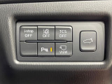 【パワーバックドア】スマートキーや運転席のボタンを押すだけでリアゲートが自動で開閉します!荷物を持っている時や、高い位置にあるバックドアを閉める際に便利な機能です♪