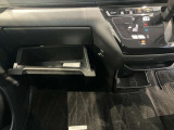 収納スペースもたくさん有ります☆車検証や小物類などすっきり収納♪