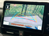 【バックカメラ】駐車時に後方がリアルタイム映像で確認できます。大型商業施設や立体駐車場での駐車時や、夜間のバック時に大活躍!運転スキルに関わらず、今や必須となった装備のひとつです!