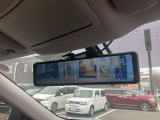 モニター型のドライブレコーダー付きです