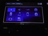 フルセグテレビ搭載。DVD・CD再生にも対応しています。