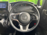 【ステアリングスイッチ】運転中、前方から目線をそらすことなく、オーディオ等の操作が可能な便利機能!安心&快適なドライブを演出してくれます♪