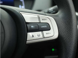 ◆アダプティブクルーズコントロール◆予め設定した車速内でクルマが自動的に加減速。前走車との適切な車間距離を維持しながら追従走行します。【LKAS】車線維持支援システムでステアリング操作を支援。