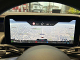 バックカメラにより駐車時の後方確認も楽にできます。