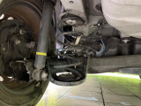 お車を安心してお乗りいただく為には、足回りの定期点検が欠かせません。サービスサポート(有償保証)では無料点検もご提供しており、安心のカーライフをお過ごしいただけるサポート体制が整っています。