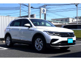 1年間走行距離無制限の保証と距離無制限のロードアシスタンスサービスが全車に付帯されます。