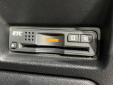 【ETC】高速道路の料金所をストレスなく通過!話題のスポットやサービスエリアに多い「スマートIC」利用時は必須のアイテムです。当店でセットアップを実施、ご納車当日からすぐにご利用いただけます!