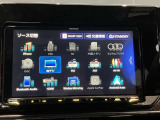社外KENWOODの9インチのナビゲーションが装着されています。Bluethoothは勿論のことAppleCarPlay多彩な機能が付いています。