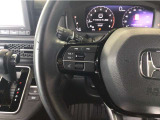 【ステリモ】ステアリングリモコンスイッチにてオーディオ操作可能となっており、運転にも集中できます。少しでも視線移動を減らし事故に遭う確率を下げます。