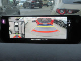 360&deg;ビューモニターを搭載しています。コーナーセンサーと合せてお使いいただくことで、安全、安心にお車の取り回しを行っていただけます。