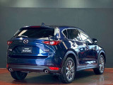 【CX-5】上質感と精悍さを兼ね備え、ワイド感を強調した意匠。オールラウンドな機能美と品格、洗練されたデザイン。