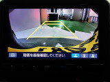 バックも安心のリアカメラ付いています。リアカメラがあると、いつでも安全にバックできますね。死角も減ります。3ビュー切り替え、ガイド線表示なので便利です。