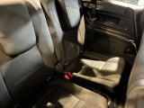 車両は屋内展示しておりますので天候に関係なくごゆっくりコンディションご確認頂けます。車両を倉庫へ保管している場合が御座いますのでご来店前に在庫確認頂けると幸いです。TEL072-784-8800