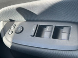 運転席窓操作部スイッチの画像です。