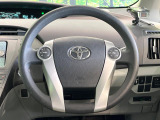 インテリアに合わせたデザインのステアリングは、運転される方のことも考え、運転しやすい形状、大きさです。是非一度、実際に触ってお確かめください。