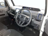 分かりやすく操作しやすい運転席まわりです☆