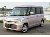 車両の品質管理は室内展示場を完備しておりますので、品質を保った状態の車両をご覧いただけます。