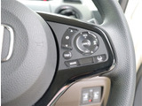 【車屋】として、長く車業界に従事した経験豊富なスタッフが多数在籍しております。