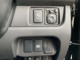 運転席回りのスイッチ類です。