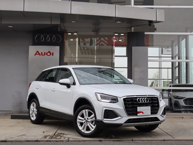 Q2 35 TFSI アドバンスド 