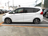 こちらのお車は、6名乗りとなっています♪