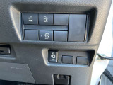 オートスライドドアは運転席からの操作も簡単です